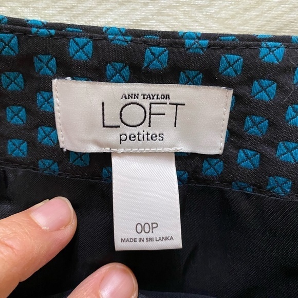 Ann Taylor Loft skirt 00p - Picture 3 of 5